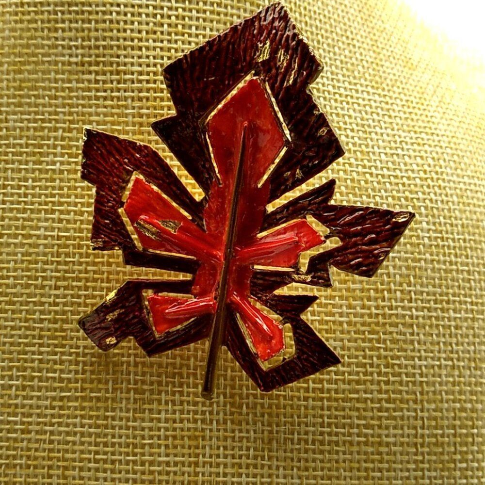 Vintage Signed ART Leaf Pin Brooch Red Maroon Silver Gold